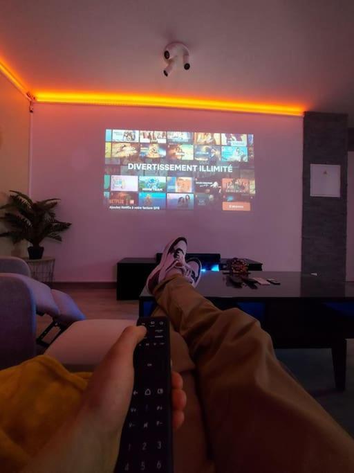 Cinema A Domicile Διαμέρισμα Μορλαί Εξωτερικό φωτογραφία